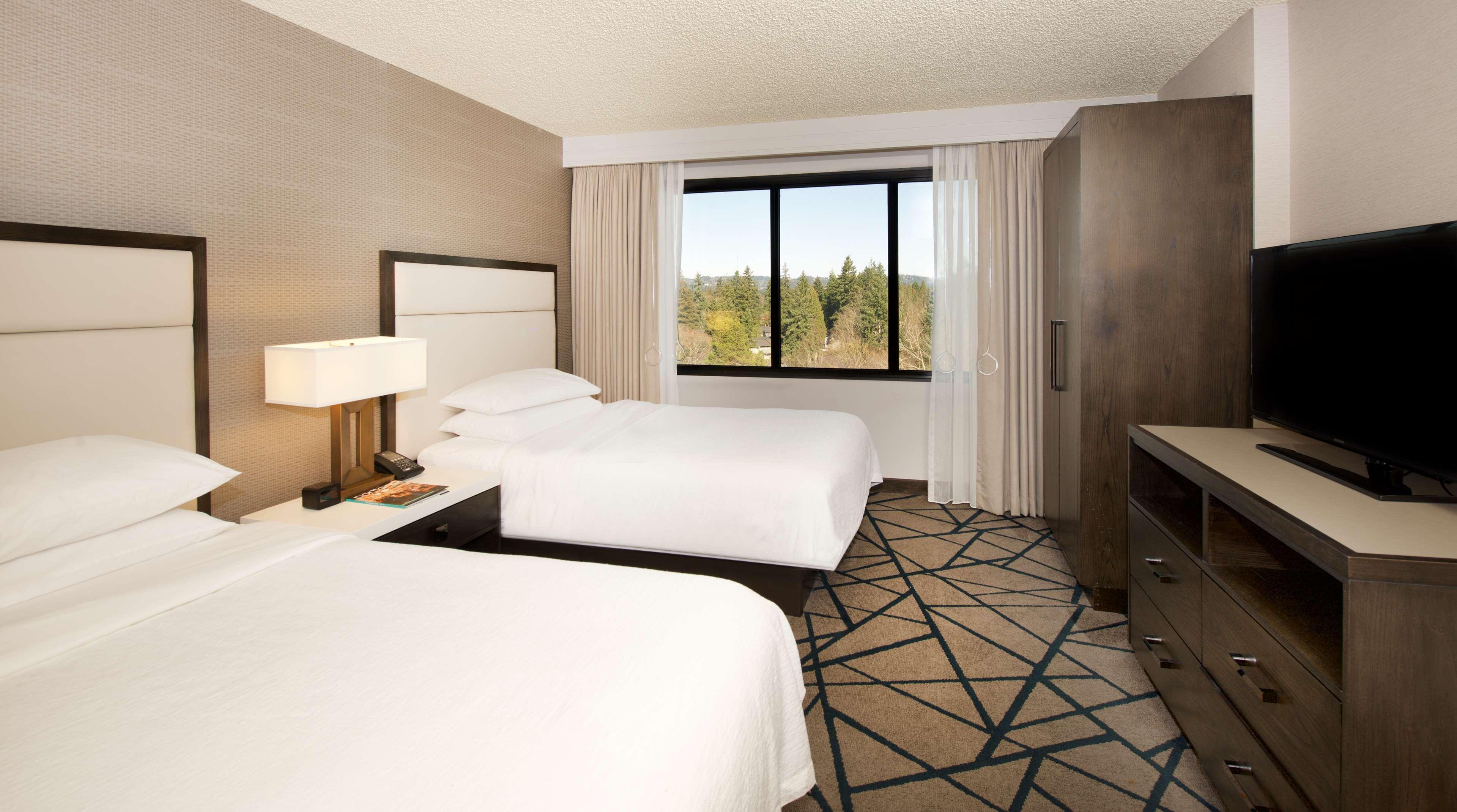 Embassy Suites By Hilton Portland Tigard Exterior photo