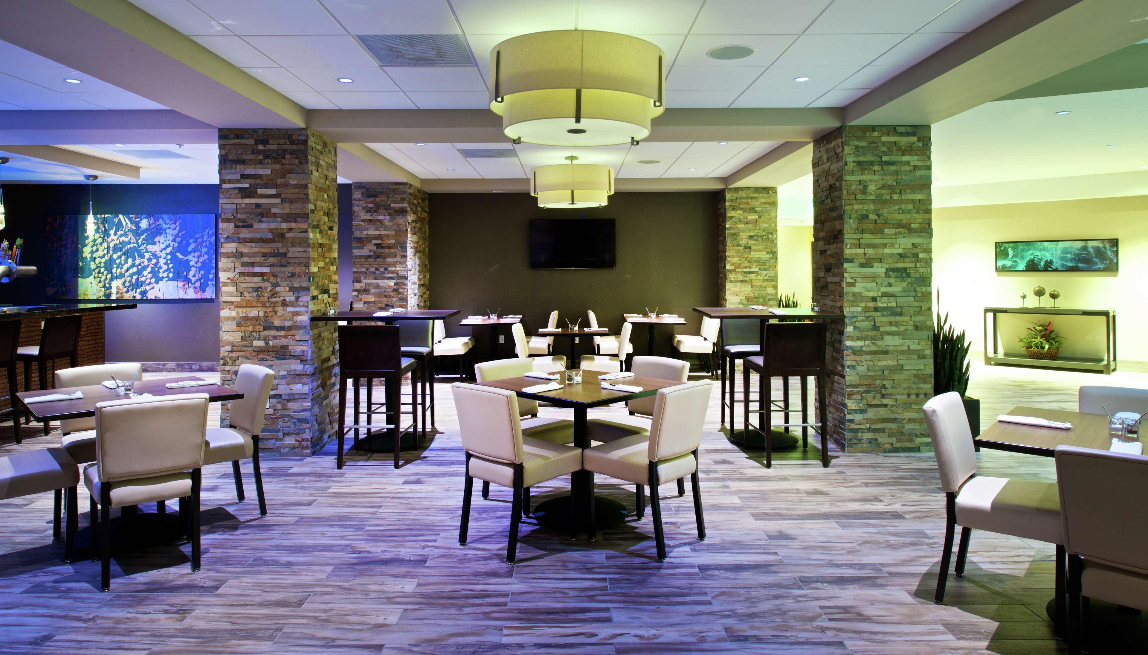 Embassy Suites By Hilton Portland Tigard Exterior photo
